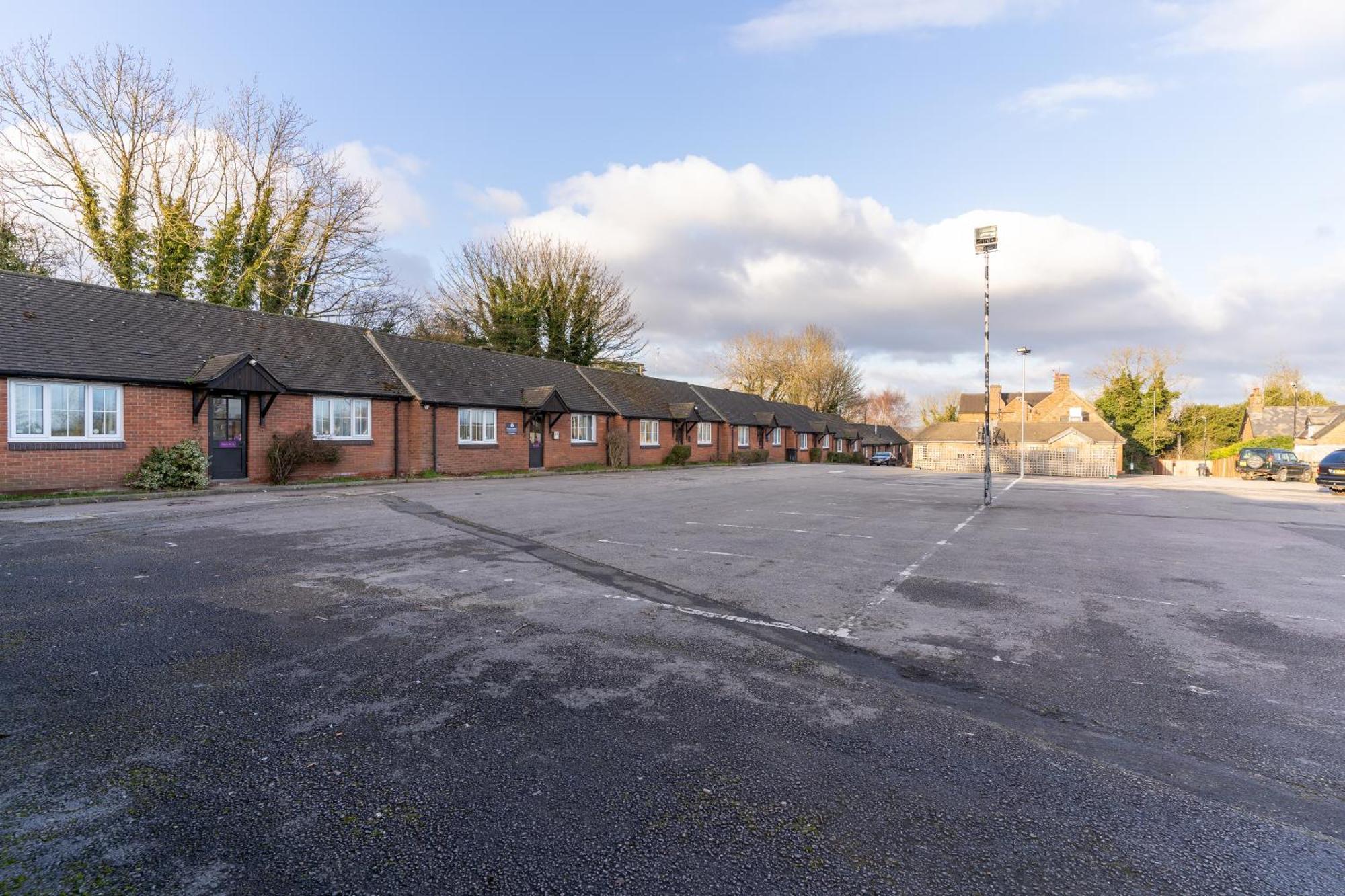 OYO Tyger Inn, Derby Exterior foto